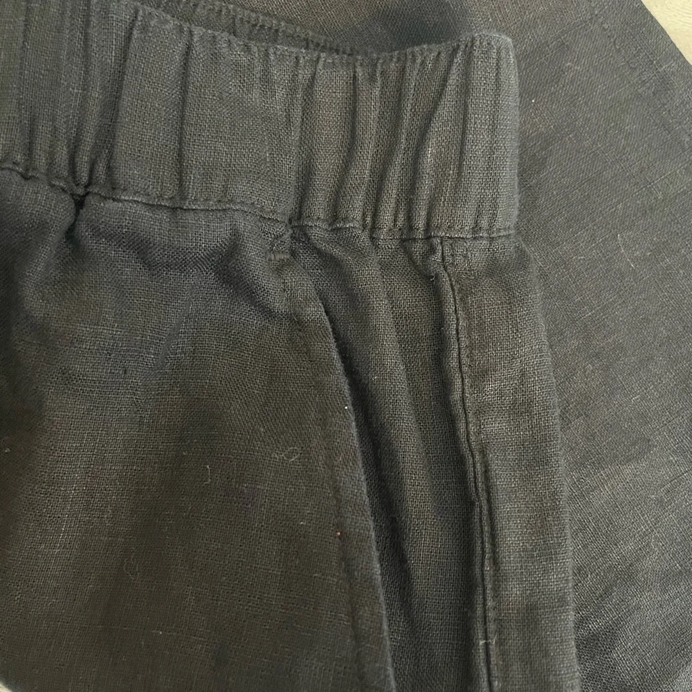 Telluride Clothing Co Black 100% Linen Shorts - Picture 3 of 6